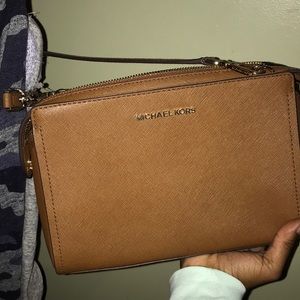 Michael kors purse